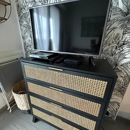 Le Petit - Vue Кабур