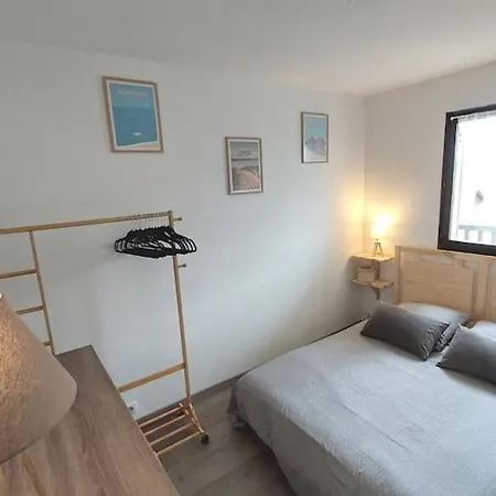 Le Petit Vue Apartment *
